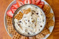 Creamy Cannoli Dip Recipe with Ricotta and Chocolate Chips