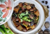 Soy Sauce Braised Pork Belly (Hong Shao Rou) Recipe