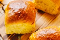 Fluffy Pumpkin Dinner Rolls Recipe