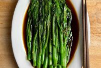 Stir-Fried Yu Choy with Oyster Sauce Recipe