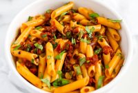 Sun Dried Tomato Pasta Recipe with Garlic and Basil