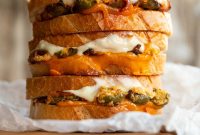 Spicy Jalapeño Popper Grilled Cheese Recipe