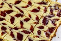 Creamy Low-Carb Keto Cheesecake Bars