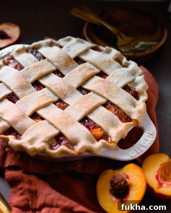 Vegan Peach Pie | @sweetpotatosoul