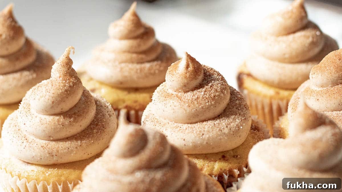 moist cinnamon cupcakes