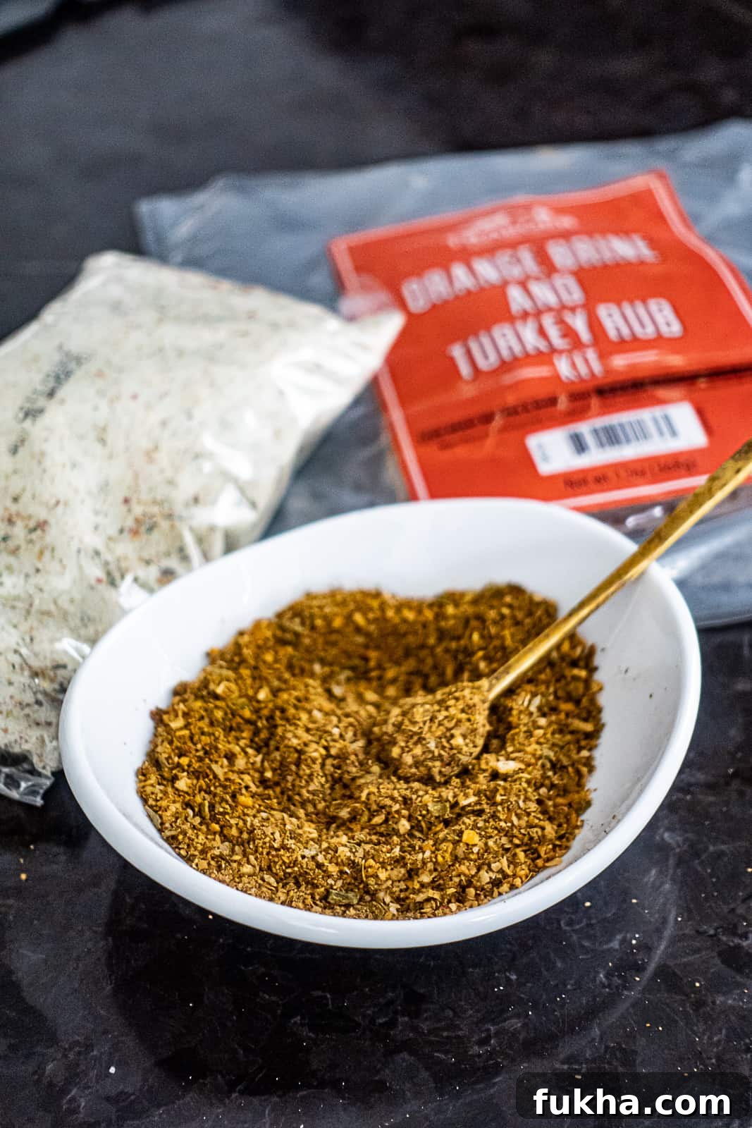 Traeger Turkey Brine Kit Review: Is It Worth Buying on Amazon? 5 Closeup of Ingredients for the turkey dry rub in the brining kit