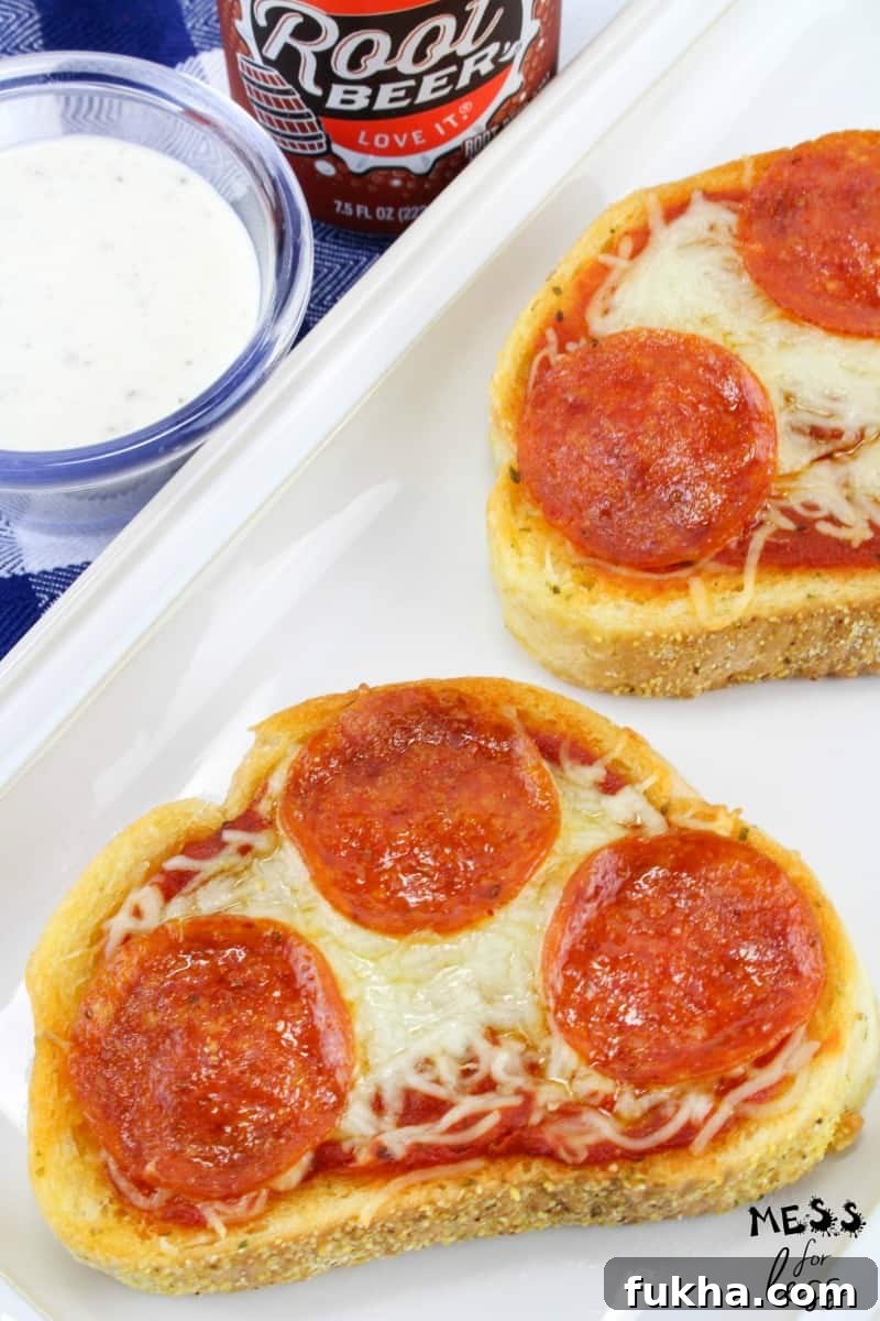 Cheesy Garlic Bread Pizza Recipe 8 easy garlic bread pizza
