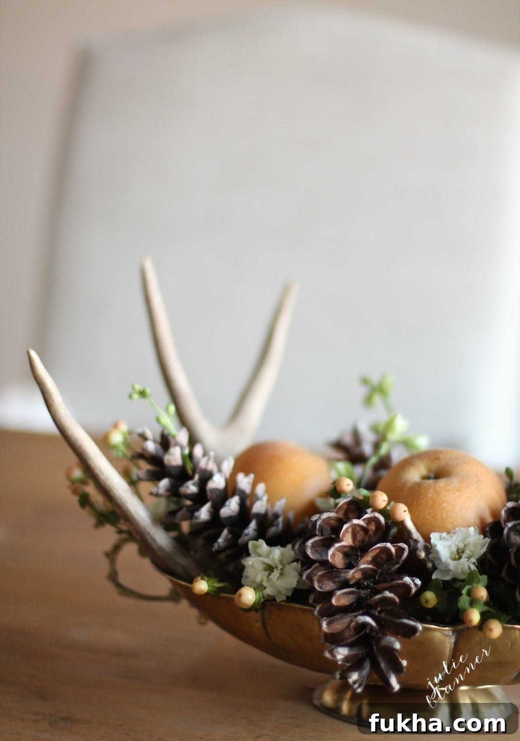 15 Easy DIY Thanksgiving Decorations! Decorate your home with these DIY Thanksgiving Decorations that are quick, easy and perfect to transform your home for the Thanksgiving holiday! Thanksgiving Decorations - 5 Minute Thanksgiving Centerpiece