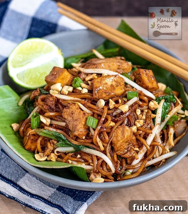 Sweet, spicy, savory and so flavorful, this Malaysian yellow noodles stir-fry (mee goreng mamak) will blow your tastebuds away! Sweet, spicy, savory, and so flavorful, this Malaysian yellow noodles stir-fry (mee goreng mamak) will blow your taste buds away!
