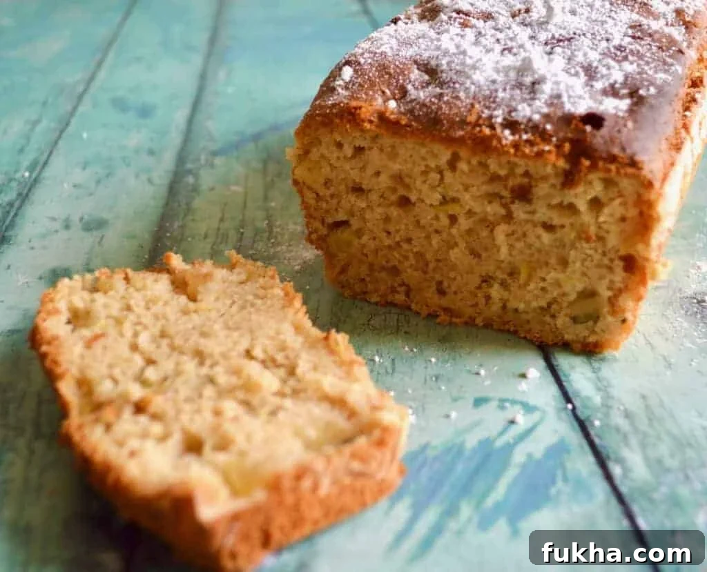 10 Gluten- and Dairy-Free Apple Recipes for Every Occasion 2 apple courgette loaf