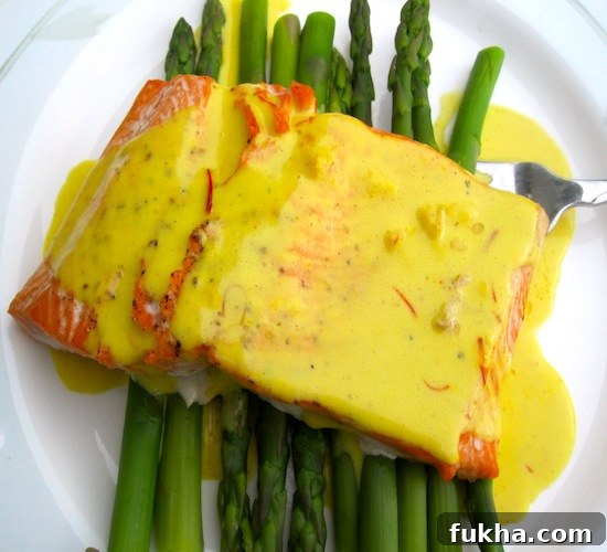 Salmon with Coconut-Saffron Sauce Salmon with Coconut-Saffron Sauce