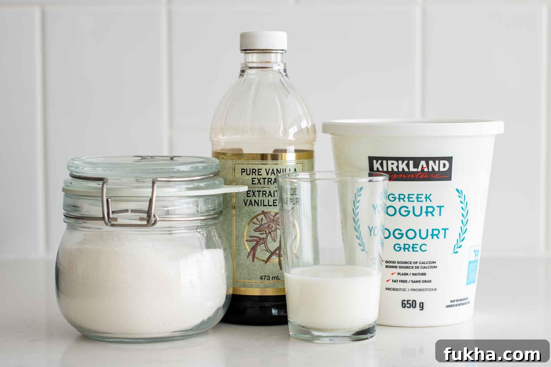 Ingredients used for making this recipe: sugar, vanilla extract, milk and greek yogurt.