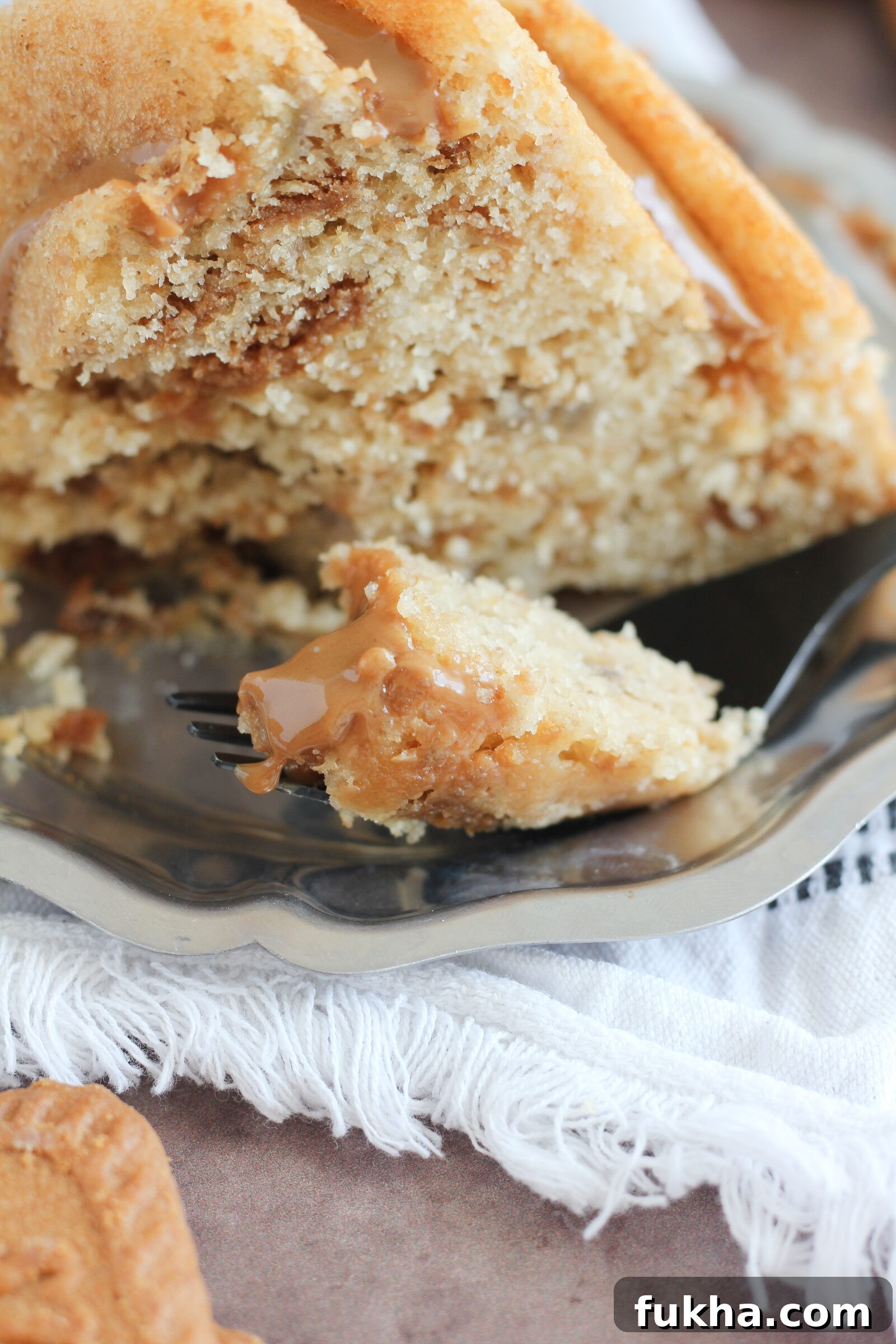 Banana Biscoff Bundt Cake with Cookie Butter Glaze 3 Whole Banana Biscoff Bundt Cake
