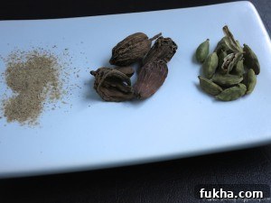 cardamom pods