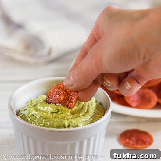 1-Ingredient Zero-Carb Chips with Spicy Cajun Avocado Mayo 16 1-Ingredient 1-Minute Zero-Carb Chips + Spicy Cajun Avocado Mayo | Low-Carb, So Simple