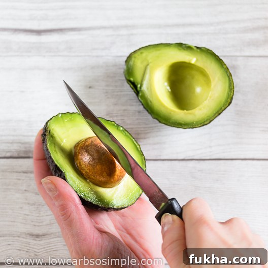 1-Ingredient Zero-Carb Chips with Spicy Cajun Avocado Mayo 6 Spicy Cajun Avocado Mayo; Removing the Pit | Low-Carb, So Simple